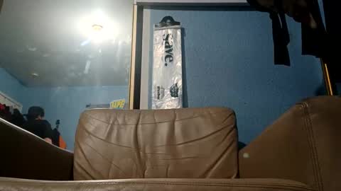 stonerllamas online show from November 2025 08:24:01 AM