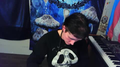 Snapshot of stormythunder chatting on November 2025 06:29:01 PM Stormythunder online show from November 2025 06:29:01 PM