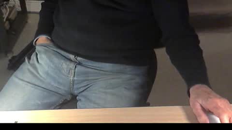 Dave online show from November 2025 09:14:02 PM