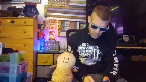 Str8 online show from February 2026 02:04:02 PM