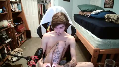 Snapshot of str8whiteboy21 chatting on January 2025 07:21:01 PM str8whiteboy21 online show from January 2025 07:21:01 PM