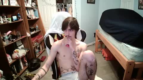 Snapshot of str8whiteboy21 chatting on February 2025 06:27:02 PM str8whiteboy21 online show from February 2025 06:27:02 PM