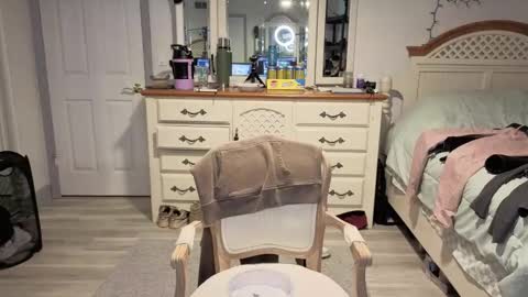 Snapshot of str8whiteboy21 chatting on February 2026 07:35:01 AM str8whiteboy21 online show from February 2026 07:35:01 AM