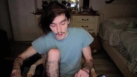 Snapshot of str8whiteboy21 chatting on February 2026 05:11:01 AM str8whiteboy21 online show from February 2026 05:11:01 AM