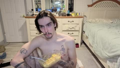 Snapshot of str8whiteboy21 chatting on March 2026 08:05:02 AM str8whiteboy21 online show from March 2026 08:05:02 AM