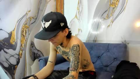 Snapshot of straightboy_nick chatting on October 2025 01:09:01 AM NICK online show from October 2025 01:09:01 AM