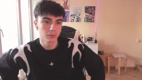 Snapshot of stralght_twinks chatting on January 2025 08:09:01 AM Ray online show from January 2025 08:09:01 AM