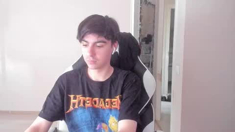 Snapshot of stralght_twinks chatting on September 2025 05:56:01 AM Ray online show from September 2025 05:56:01 AM