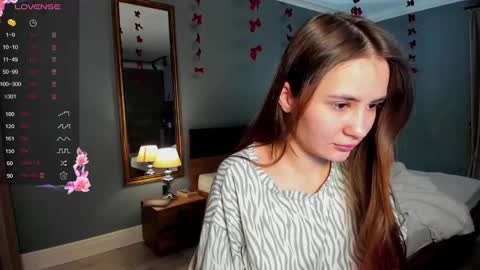 Snapshot of straw_juice chatting on February 2025 04:42:02 AM Laura online show from February 2025 04:42:02 AM