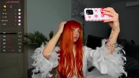 Snapshot of straw_juice chatting on November 2025 04:24:02 AM Laura online show from November 2025 04:24:02 AM