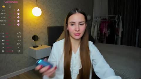 Snapshot of straw_juice chatting on December 2025 02:10:02 AM Laura online show from December 2025 02:10:02 AM