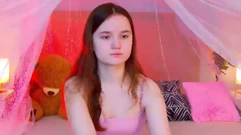 Snapshot of strawbunnybite chatting on July 2026 02:43:01 PM Bunny online show from July 2026 02:43:01 PM