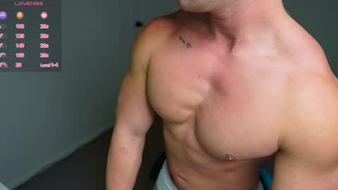 Snapshot of streatmeat chatting on March 2025 11:49:01 PM streatmeat online show from March 2025 11:49:01 PM