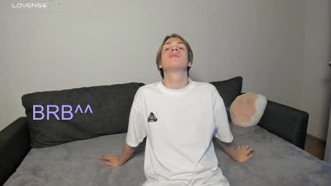 Streis  open pvt online show from November 2025 07:01:02 PM