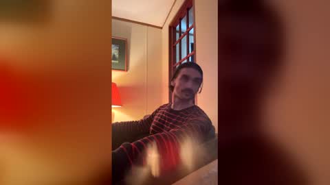 Snapshot of stringgreens777 chatting on January 2026 08:12:01 PM stringgreens777 online show from January 2026 08:12:01 PM