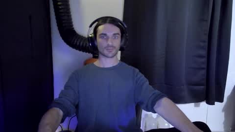 Snapshot of stringgreens777 chatting on January 2026 01:17:02 PM stringgreens777 online show from January 2026 01:17:02 PM