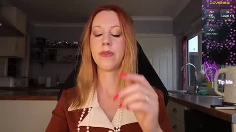 Amorina online show from September 2025 09:11:02 AM