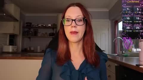 Amorina online show from October 2025 09:21:01 AM