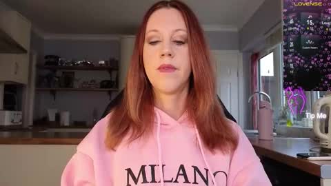 Amorina online show from October 2025 10:25:01 AM