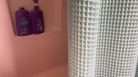 Snapshot of stroking33again chatting on May 2026 01:19:01 PM stroking33again online show from May 2026 01:19:01 PM