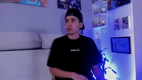 strong_rock69 online show from April 2026 04:37:02 PM