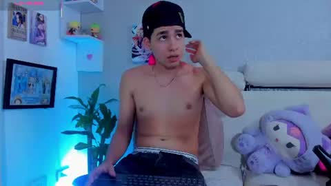strong_rock69 online show from July 2026 06:34:02 PM