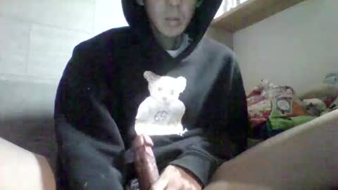 Snapshot of sttkm chatting on May 2026 02:00:02 PM Asian boy online show from May 2026 02:00:02 PM