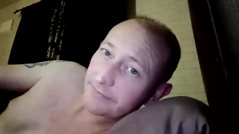 stu_art83 online show from May 2026 12:38:01 AM