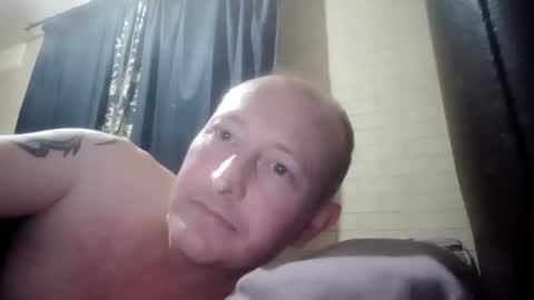 stu_art83 online show from May 2026 08:36:02 PM