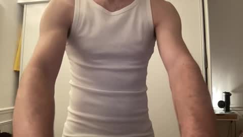 Snapshot of studfromparis chatting on January 2026 12:38:02 AM Stud From Paris online show from January 2026 12:38:02 AM