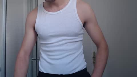 Snapshot of studfromparis chatting on January 2026 10:42:02 AM Stud From Paris online show from January 2026 10:42:02 AM