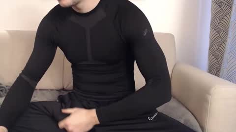 Snapshot of studfromparis chatting on February 2026 11:36:02 AM Stud From Paris online show from February 2026 11:36:02 AM