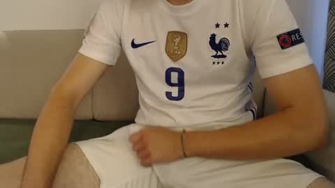 Stud From Paris online show from June 2026 11:45:01 AM