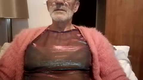 stugo1964 online show from February 2025 01:33:01 PM