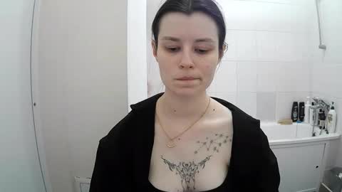 Eva online show from November 2025 08:07:01 PM