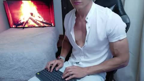 Snapshot of stylishman01 chatting on May 2026 08:05:02 PM stylish man online show from May 2026 08:05:02 PM