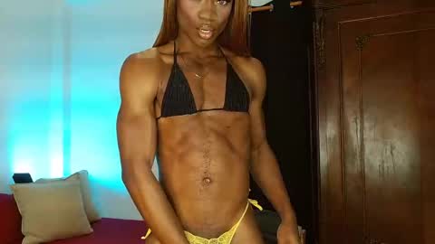 Snapshot of suannyklatten_ chatting on December 2025 03:50:02 PM Suanny Klatten It is my account independent online show from December 2025 03:50:02 PM