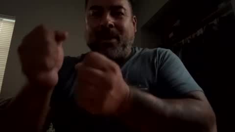 Snapshot of suavecito67 chatting on September 2025 02:00:02 AM suavecito67 online show from September 2025 02:00:02 AM