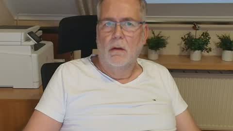 subbear1968 online show from July 2026 07:54:01 PM