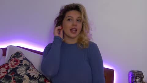 Carla online show from September 2025 06:39:01 AM