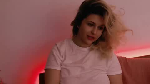 Carla online show from October 2025 07:18:02 AM