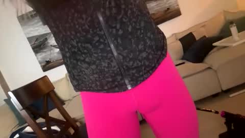 Sissy Isabella online show from December 2025 07:25:02 AM