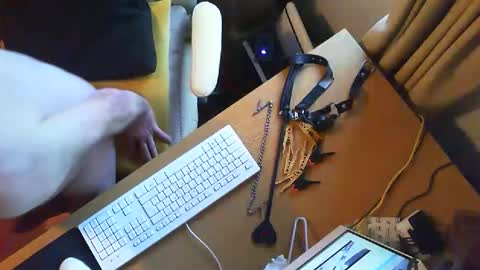 submissive1234567 online show from November 2025 11:02:01 AM