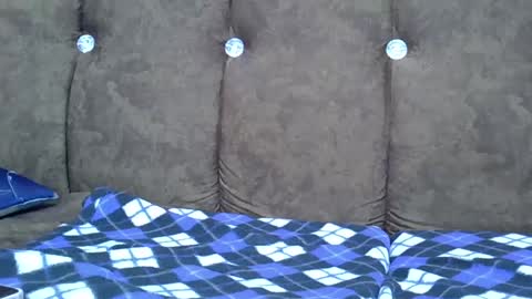 Snapshot of submissive_slut001 chatting on January 2025 06:49:01 PM submissive_slut001 online show from January 2025 06:49:01 PM