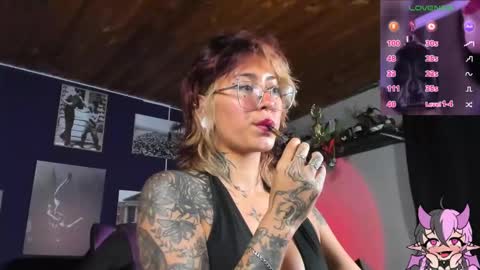 Alexy online show from March 2025 06:33:01 PM