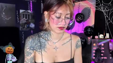 Alexy online show from October 2025 04:26:01 PM