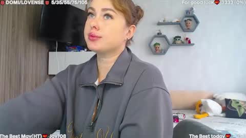 suchcute_ online show from May 2026 03:57:02 AM