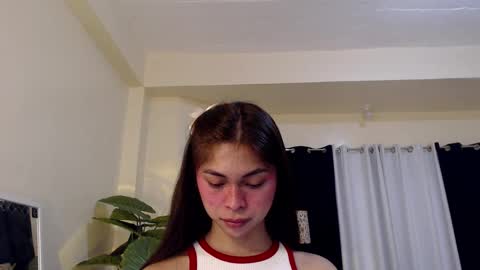 Snapshot of suckablechick chatting on February 2025 04:31:01 AM Marry online show from February 2025 04:31:01 AM