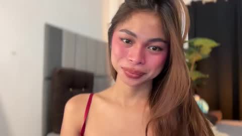 Snapshot of suckablechick chatting on November 2025 09:19:02 AM Marry online show from November 2025 09:19:02 AM