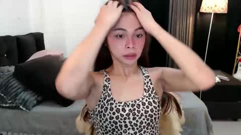 Snapshot of suckablechick chatting on February 2026 07:04:01 AM Marry online show from February 2026 07:04:01 AM